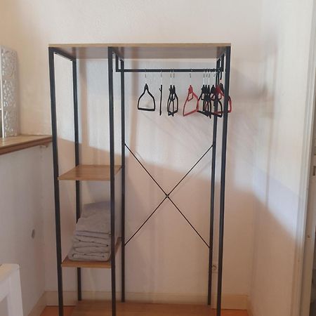 Appartement Meuble Centre Ville ניונס מראה חיצוני תמונה